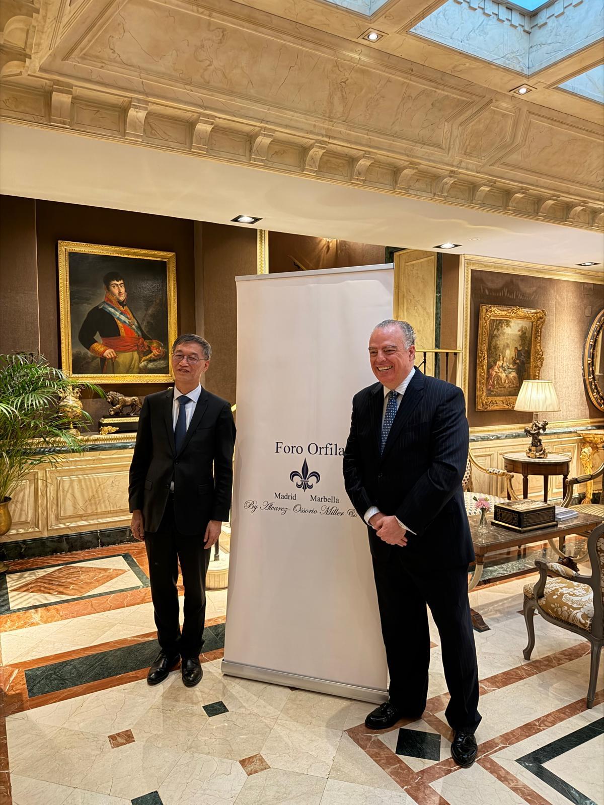 Nuestro Socio Director y Presidente del Foro Orfila recibe al Embajador de la RP China como invitado de Honor del Foro Orfila. Abril 2026